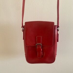 Vintage Coach Red Willis Camera Crossbody Bag (7775)